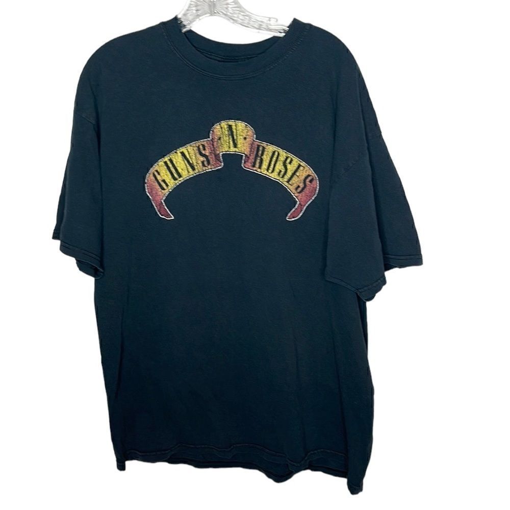 Guns N Roses Graphic T-shirt. Size XL. Unisex.‎